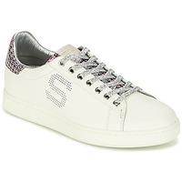 serafini jconnors womens shoes trainers in white