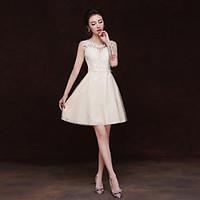 Short / Mini Lace Bridesmaid Dress - Sheath / Column Scoop with Appliques