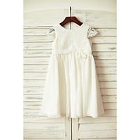 Sheath / Column Knee-length Flower Girl Dress - Chiffon / Lace Short Sleeve Scoop with