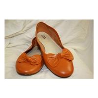 Shoe Tailor Size 9 Orange Slipper Shoes Shoe Tailor - Size: 9 - Orange - Flat shoes