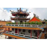 Singapore Round-Island Tour with Changi Prison, Kranji War Memorial and Bright Hill Temple