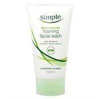 Simple Moisturising Foaming Facial Wash 150ml