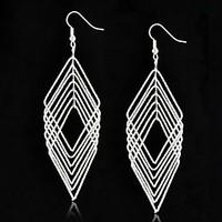 simple and elegant multilevel rhombus earrings