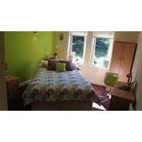 Single and Double Ensuite Bedrooms close to Hope University