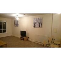 SINGLE/COUPLES Â£650 ENSUITE R...