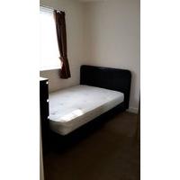Single room with small double bed at borehamwood