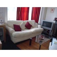 Single in clean immaculate Victorian Flat zone 2