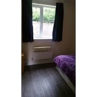 Single and double room to rent