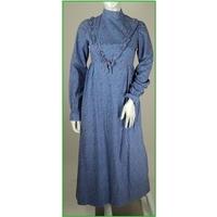 size 8 blue full length dress