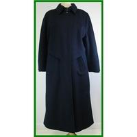 Size: 10 - Dark navy - Winterweight coat