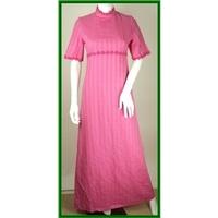 size 16 pink full length dress