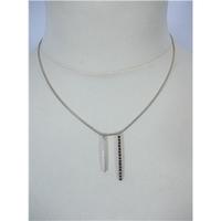 Silver chain necklace with charms. unkown - Size: Small - Metallics - Chain