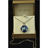 Silver pendant on chain. hot.gems sterling silver - Size: Medium - Blue - Pendant