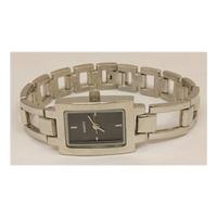 silver plated bracelet watch quartz size medium metallics x