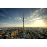 Skip the Line: Berlin TV Tower Including Champagne Breakfast