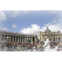Skip the Line: Pope Francis the Papal Audience Vatican Museums and St Peters Tour with Lunch