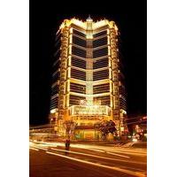 Skyline Plaza Hotel