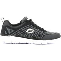 Skechers 51357 Sport shoes Man men\'s Shoes (Trainers) in black
