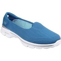Skechers GO Walk 3 Insight Womens Slip On Shoes women\'s Shoes (Trainers) in blue