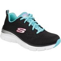 skechers fashion fit statement piece womens shoes trainers in black