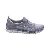 Skechers Active Grat Is Sleek & Chic