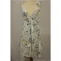 Sleeveless wrap dress by Firetrap - Size: M - White - Summer