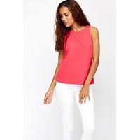 Sleeveless Curve Hem Top