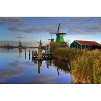 Small Group Zaanse Schans Windmills, Volendam and Old Villages Tour from Amsterdam Including Dutch Schnapps Tasting