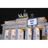 small group berlin history walking tour with an italian speaking guide