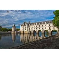 Small-Group Loire Valley Castles Day Trip from Paris