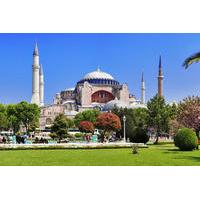 Small-Group Istanbul Walking Tour: Hagia Sophia Museum and the Blue Mosque