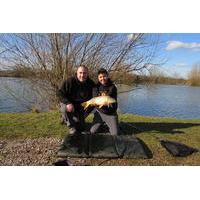 Small-Group Carp Fishing Experience in London