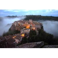 small group cooking lesson in roman countryside