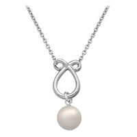 Small Teardrop Necklace with Cream Pearl. Made with SWAROVSKI ELEMENTS