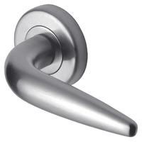 sorrento sc1012 goccia satin chrome round rose door furniture