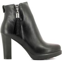 Solo Soprani C204 Ankle boots Women women\'s Mid Boots in black