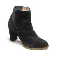 Sole Diva Ankle Boots E Fit