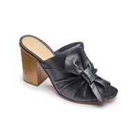 Sole Diva Leather Bow Detail Mule E Fit