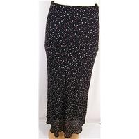 SOLO Italy - Size 12 - Black Floral Patterned - Long skirt