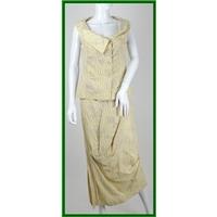 Sonja Marohn - Size 10 - Yellow & Ecru patterned - Skirt & waistcoat top