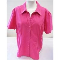 South - Pink - Short sleeved shirt - UK 18