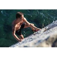 split deep water solo and cliff jumping