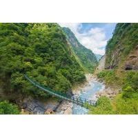 spectacular hiking in taroko gorge zhuilu old trail