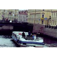 St.Petersburg Public Boat Ride with Guide