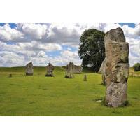 Stonehenge and Avebury Day Tour from London