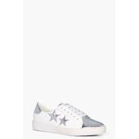 Star Embroidered Trainer - silver