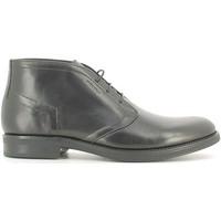 stonefly 107605 man mens low ankle boots in black