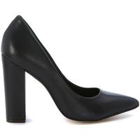 Steve Madden Decolletè Primpy in black leather women\'s Court Shoes in black