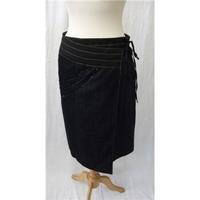 st-martins - Size: M - Black - Patterned skirt