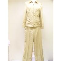 steilmann size 12 beige polyester trouser suit